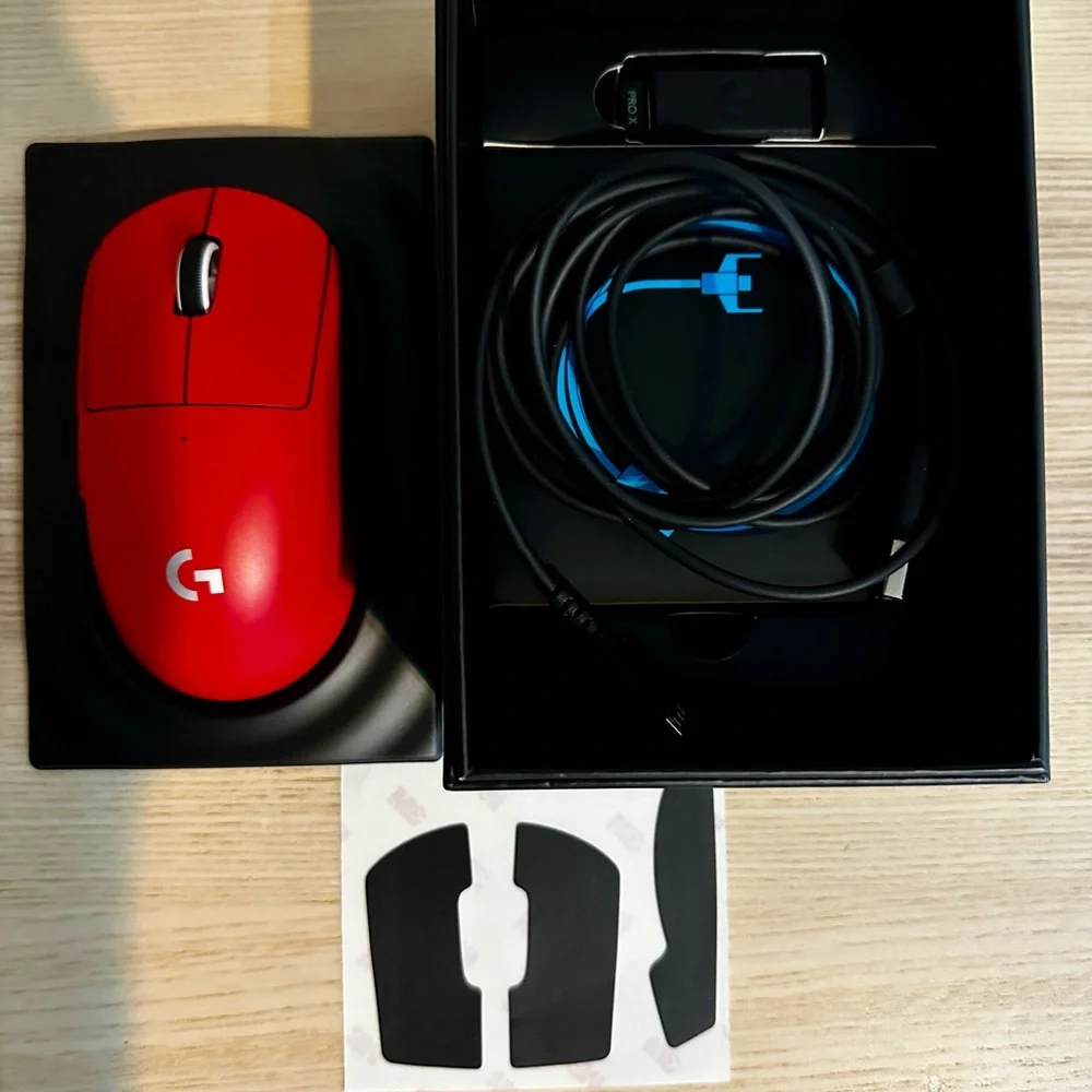 Logitech PRO X SUPERLIGHT Lightweight Wireless Gaming Mouse with HERO 25K Sensor